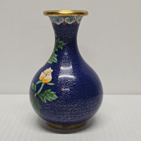 Vintage Oriental Japanese Cloisonne Navy Blue Vase Floral Theme - Picture 3 of 9